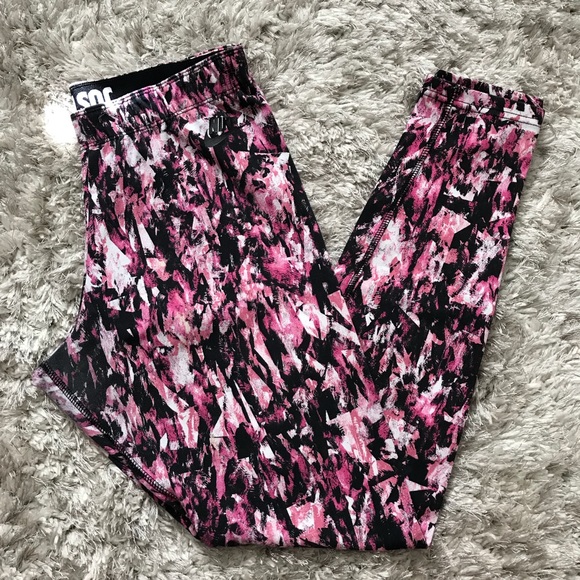 Nike Pants - Nike Patterned Leggings